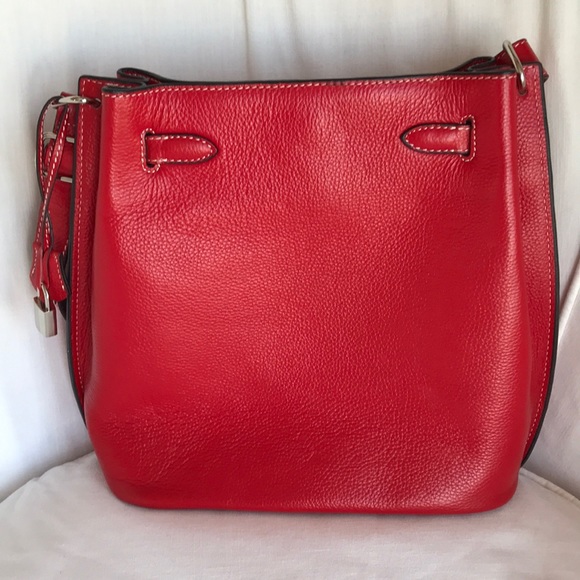 Red Pebbled Leather Shoulder Bag with Padlock - Picture 6 of 8